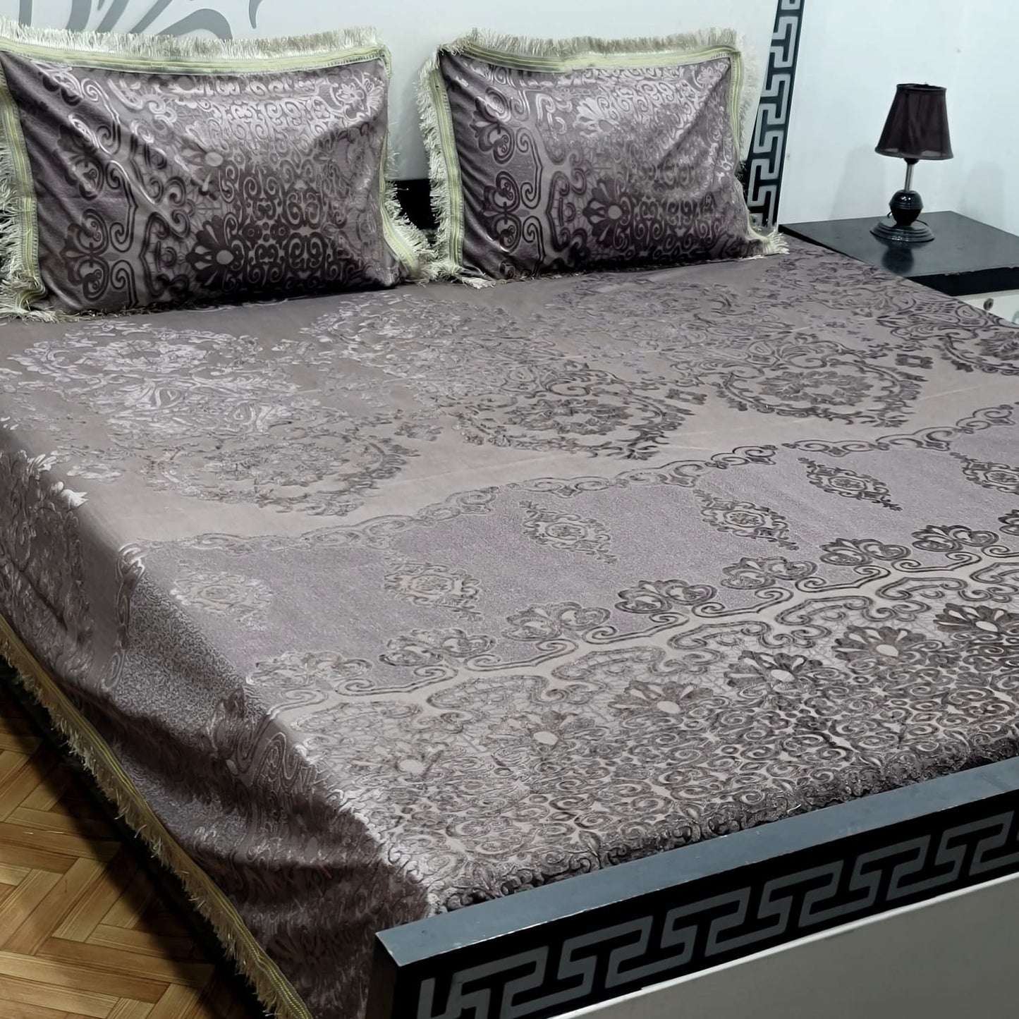 3pcs Bed Sheet (Silk Jacquard)