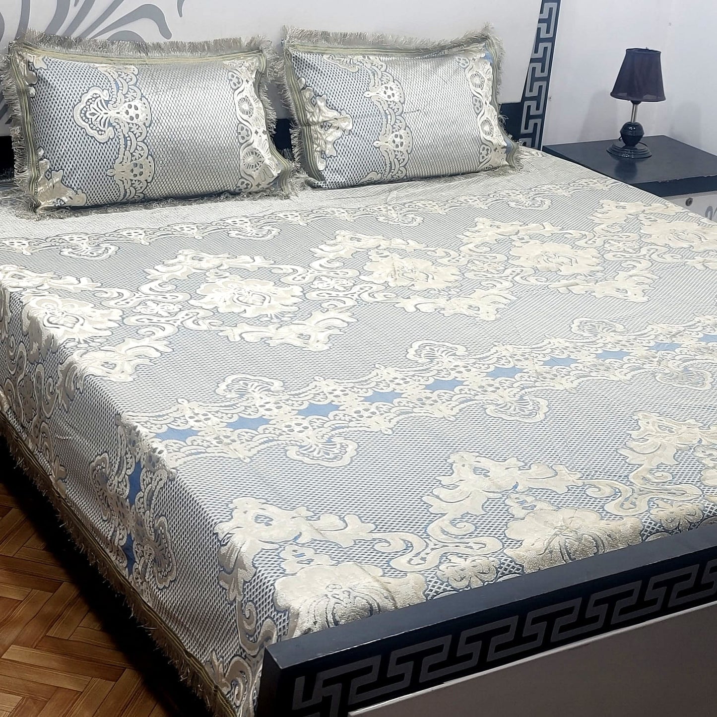 3pcs Bed Sheet (Silk Jacquard)